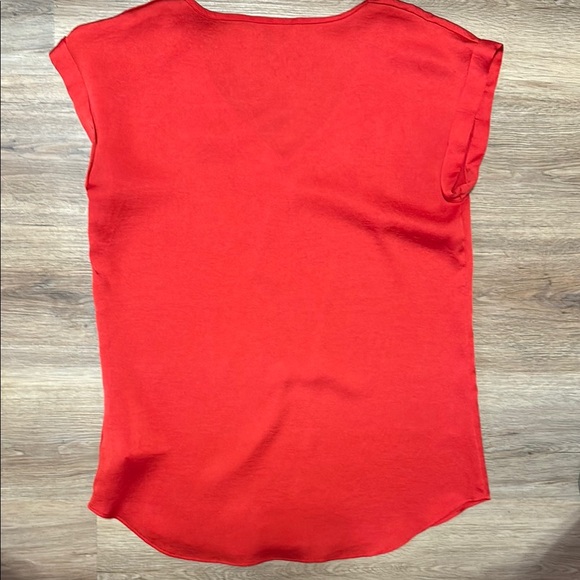 Express Vibrant Red V-Neck Blouse Tee Shirt LIKE NEW - Picture 5 of 6